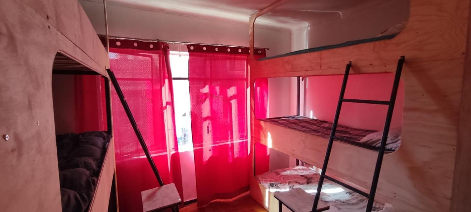 ヴァルパライソ Beer&Beer Bed & Breakfast エクステリア 写真